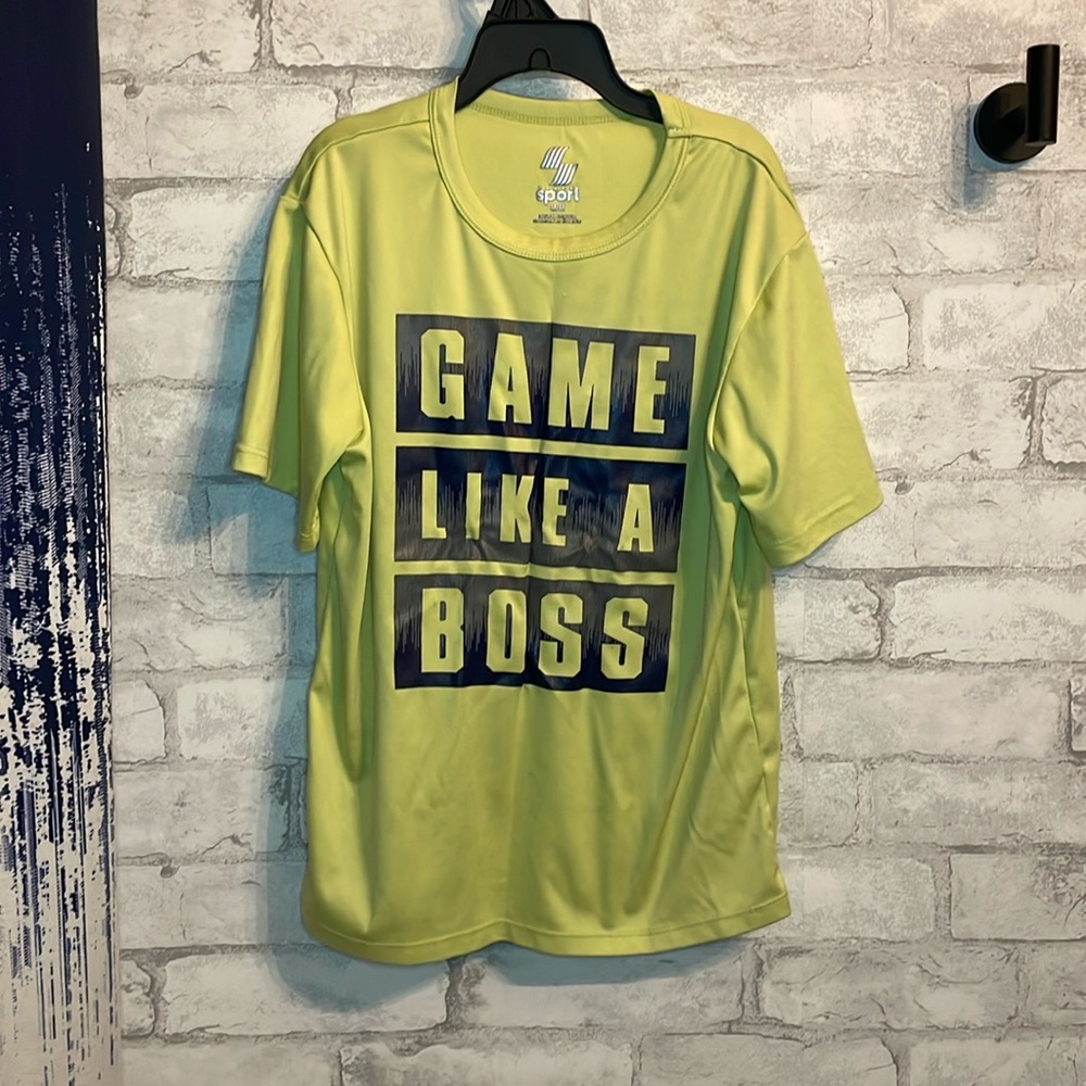 Boys dri-fit tee M